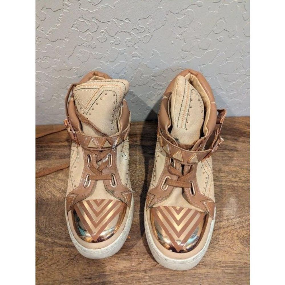 Ivy Kirzhner~Lunar~Hidden Wedge Sneaker Gold - 9 - Picture 1 of 9